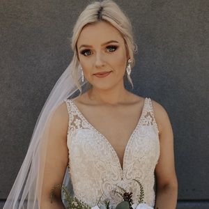 Meet your Posher, Becky